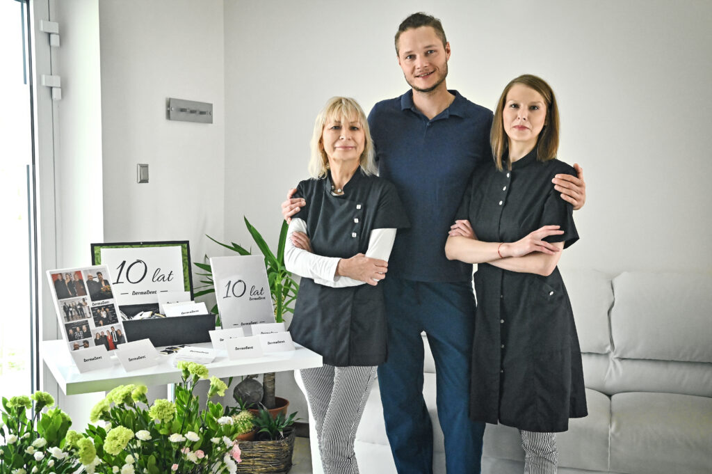 Zespół gabinetu DermaDent w Sanoku